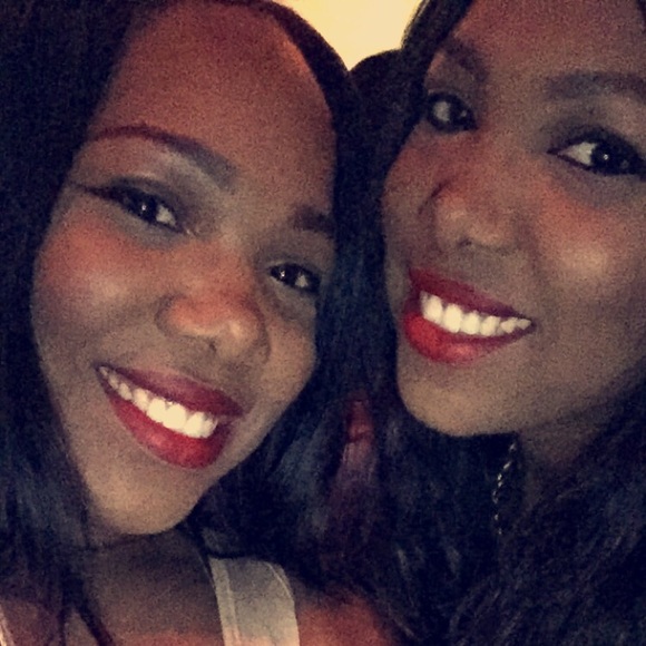 Meet your Posher, Bri - Picture 5 of 6